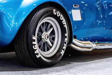 Cobra Chronicles: The Shelby 427 Roadster — An American Racing Legend
