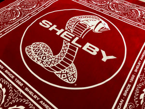 Shelby Cobra bandana in red and white paisley – close up